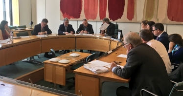 Tim Loughton MP holds cross-party meeting with RMT’s Mick Cash to listen to concerns and find resolution to ongoing industrial action