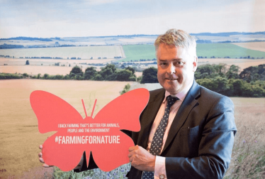 Tim Loughton MP backs farming for nature, with South East farming profits down 41% in four years